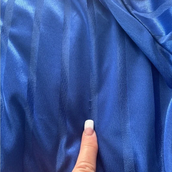 Vintage Amy Of California Silky /Satin Royal Blue Blouse Size Medium - Picture 8 of 8